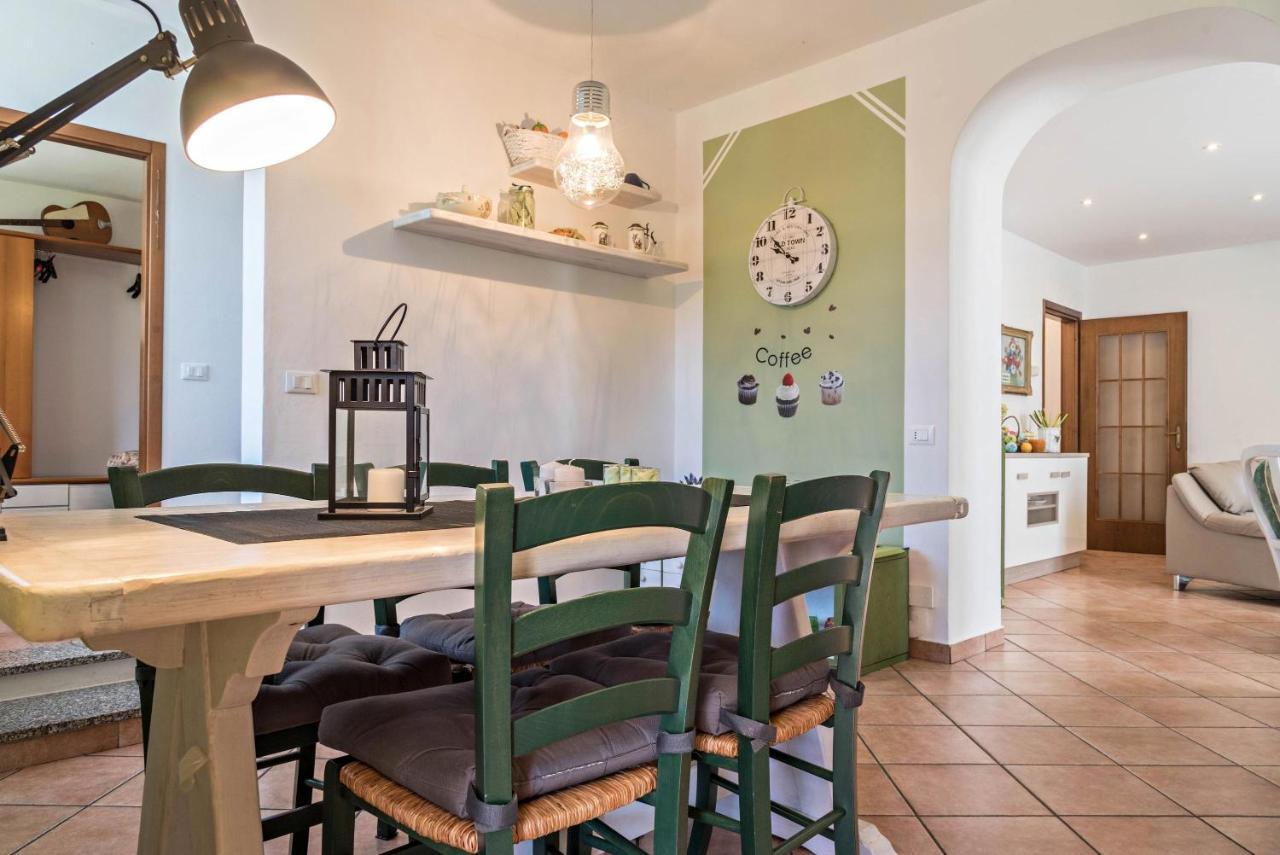Tinas Yellow Home Leggiuno المظهر الخارجي الصورة