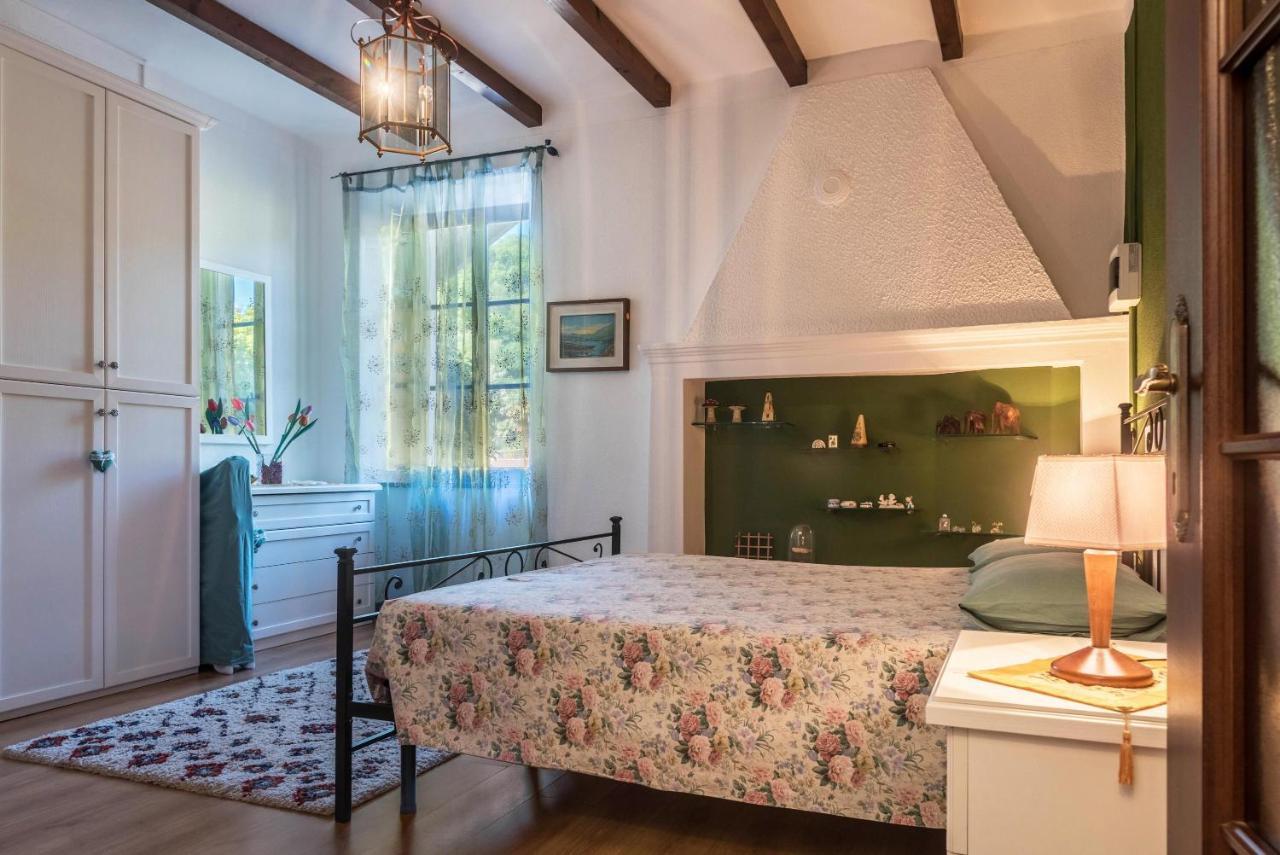Tinas Yellow Home Leggiuno المظهر الخارجي الصورة